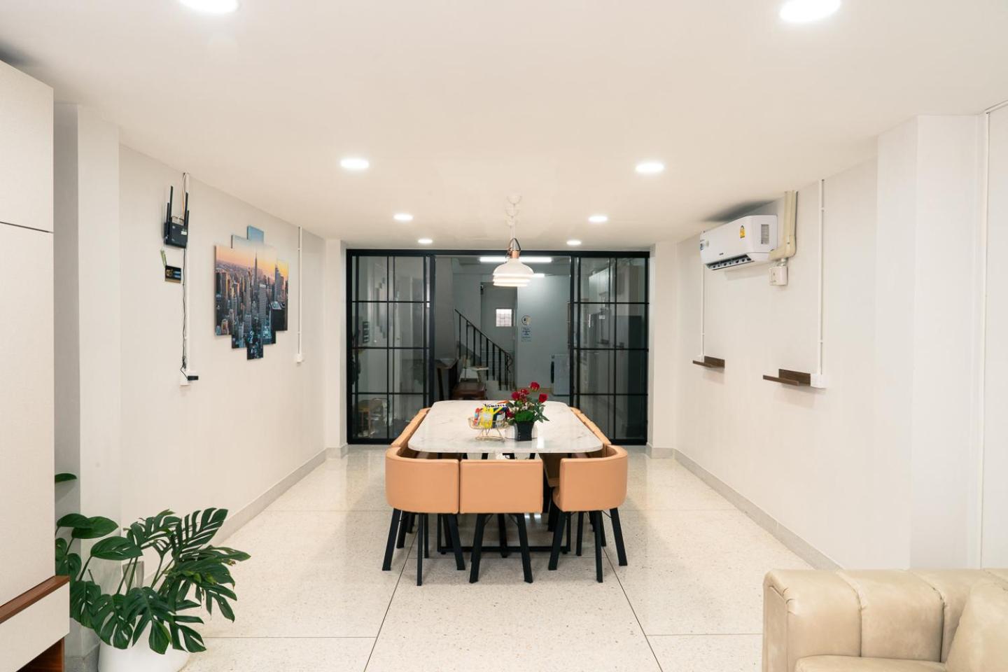 Apartment Center Bangrak At Bangkok