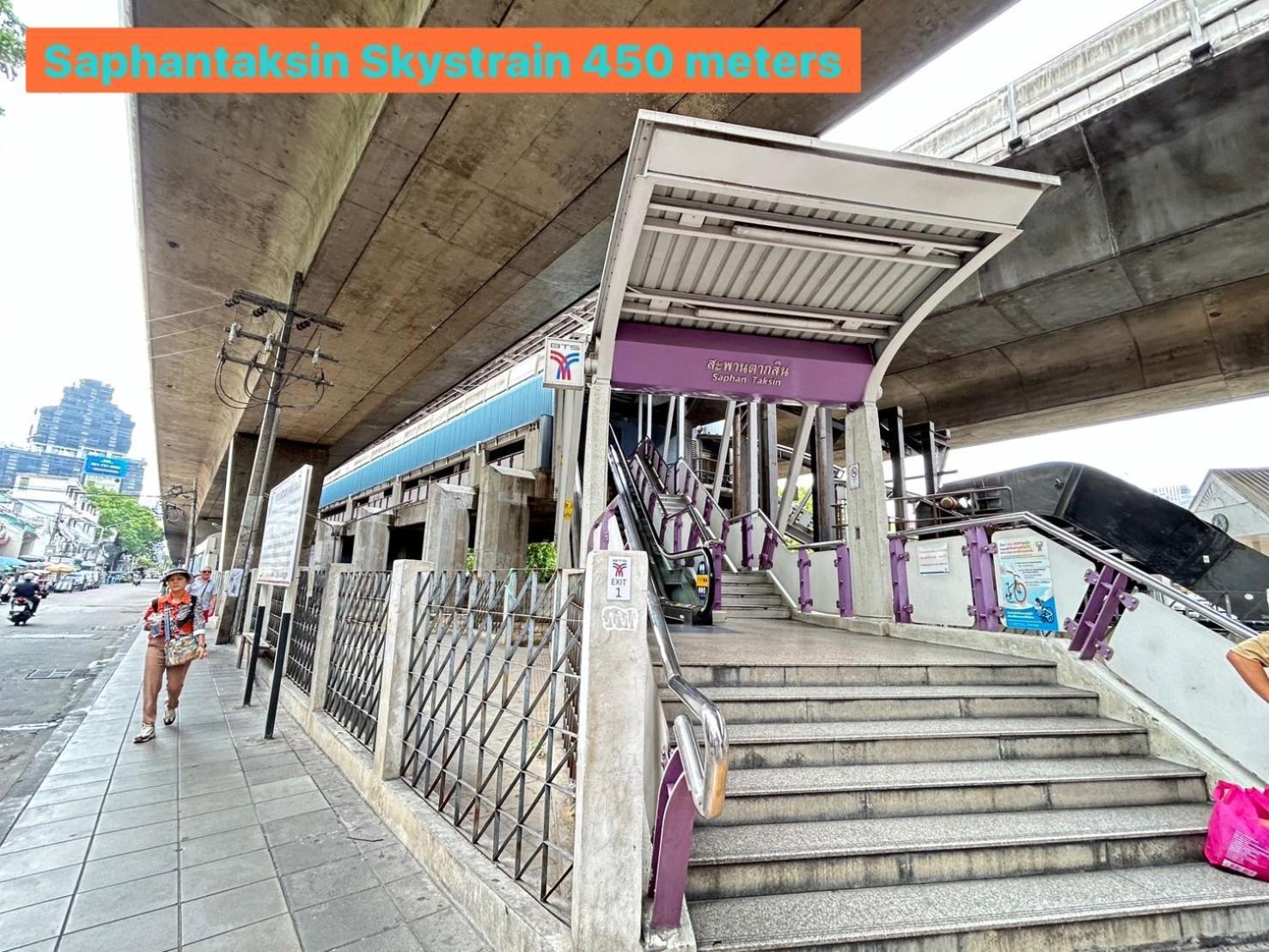 Apartment Center Bangrak At *
